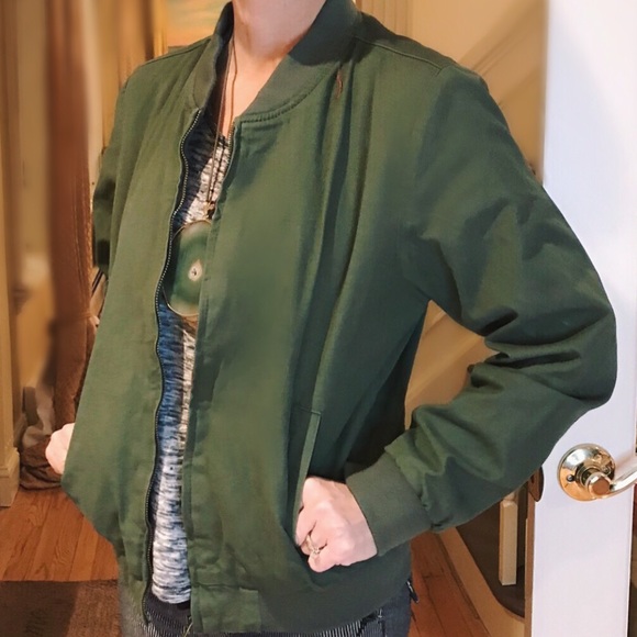 🌸HP! 🌸 Brandy Melville Bomber! - Picture 2 of 6